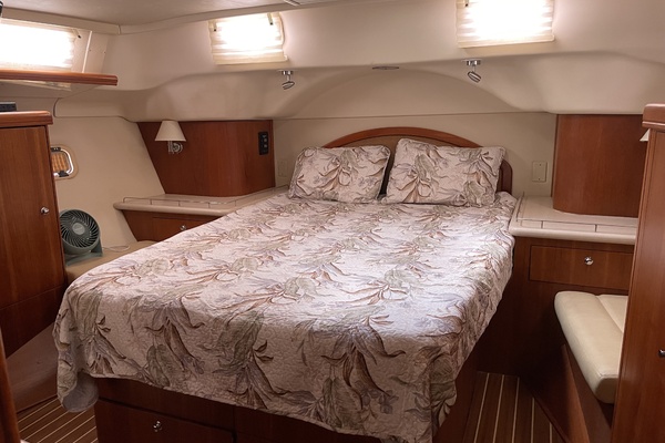 45ft Hunter Yacht For Sale
