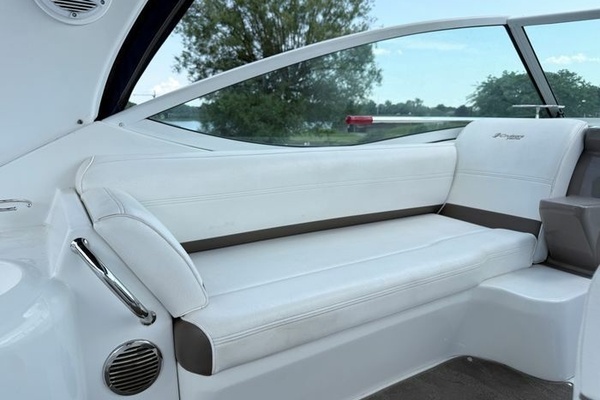 30ft Cruisers Yachts Yacht For Sale