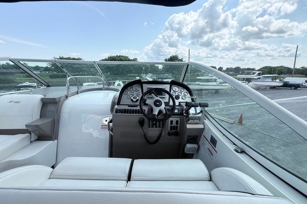 30ft Cruisers Yachts Yacht For Sale