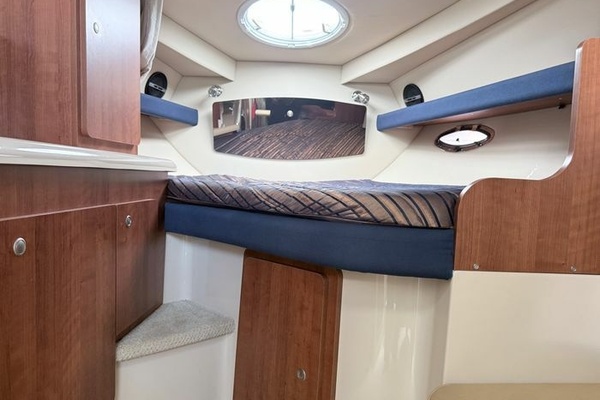 30ft Cruisers Yachts Yacht For Sale