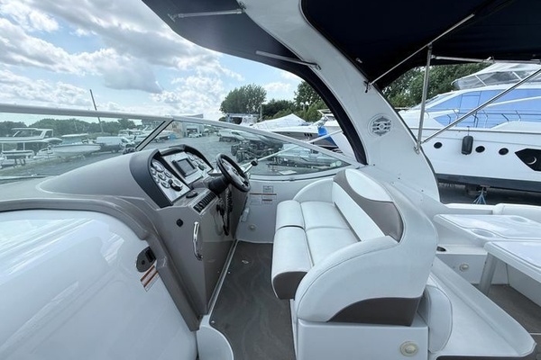 30ft Cruisers Yachts Yacht For Sale