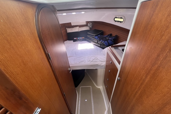 The Pearl 33ft True North Yacht For Sale