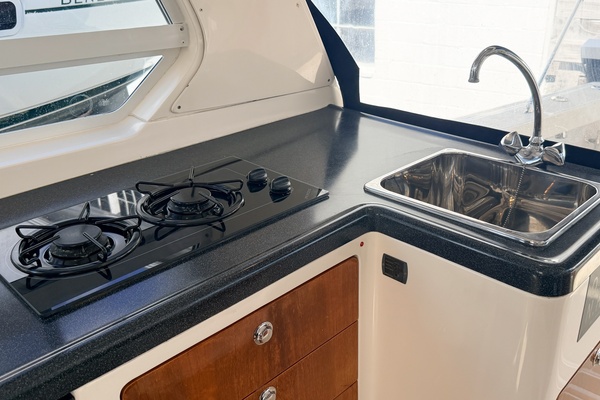 The Pearl 33ft True North Yacht For Sale