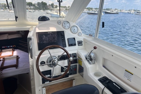 The Pearl 33ft True North Yacht For Sale