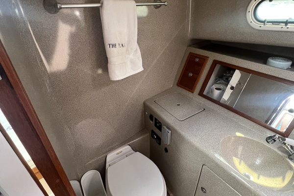 The Pearl 33ft True North Yacht For Sale