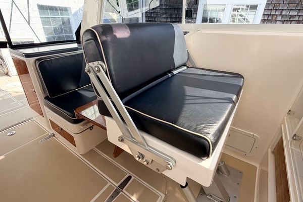 The Pearl 33ft True North Yacht For Sale