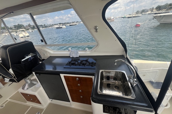 The Pearl 33ft True North Yacht For Sale