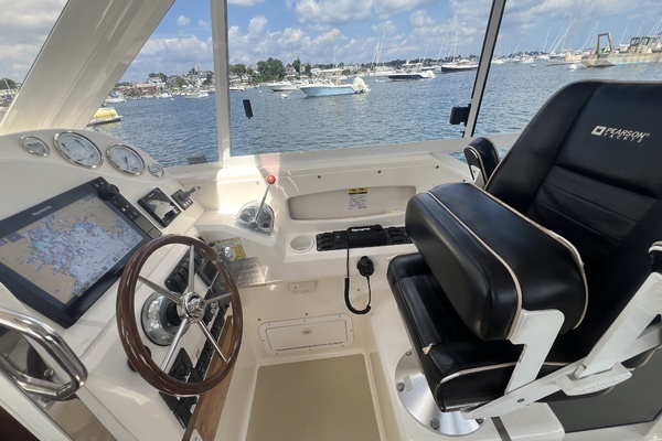 The Pearl 33ft True North Yacht For Sale