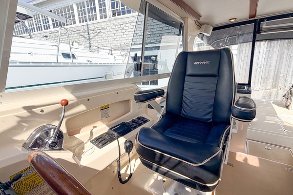 The Pearl 33ft True North Yacht For Sale
