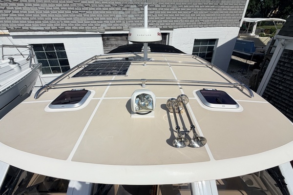 The Pearl 33ft True North Yacht For Sale