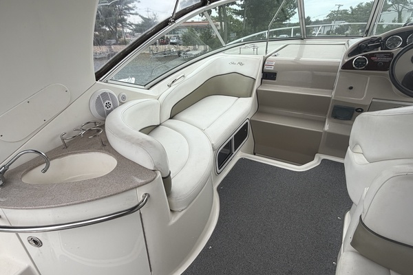 26ft Sea Ray Yacht For Sale