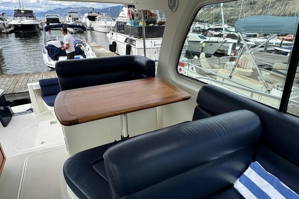 33ft Back Cove Yacht For Sale