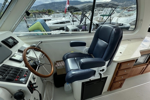 33ft Back Cove Yacht For Sale