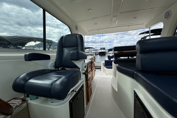 33ft Back Cove Yacht For Sale