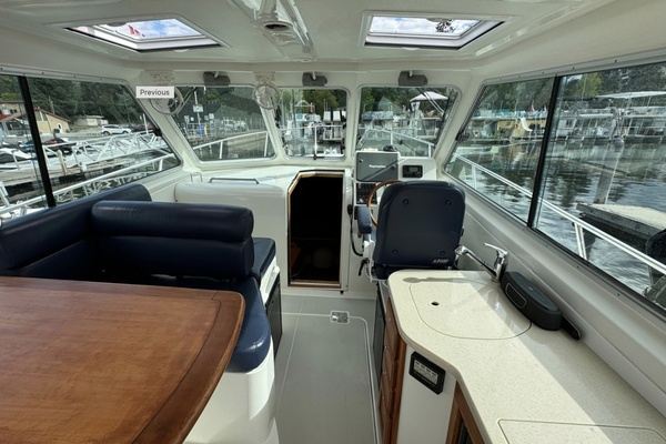 33ft Back Cove Yacht For Sale