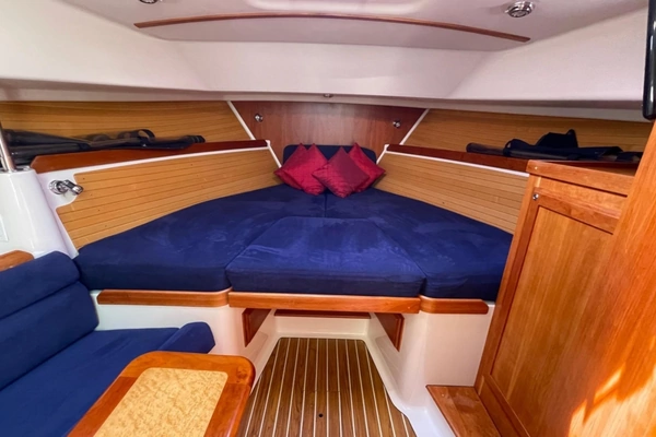 Back Cove 33 Yacht For Sale
