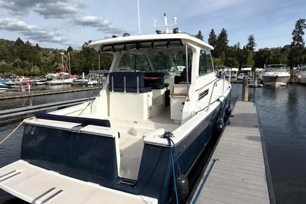Back Cove 33 Yacht For Sale