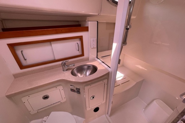 33ft Back Cove Yacht For Sale