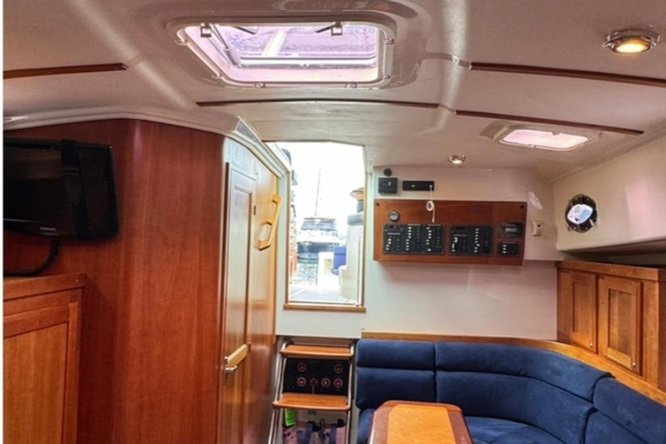 Back Cove 33 Yacht For Sale