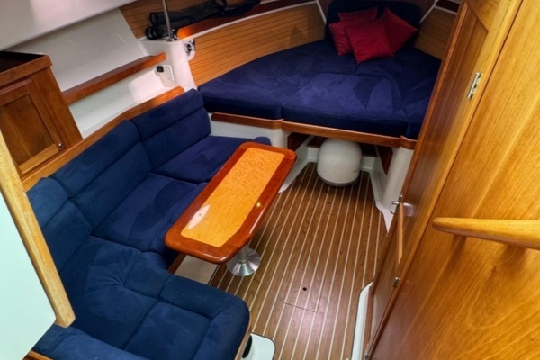 33ft Back Cove Yacht For Sale