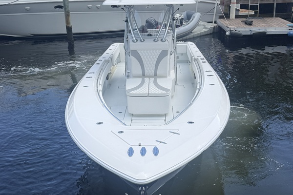 32ft Contender Yacht For Sale