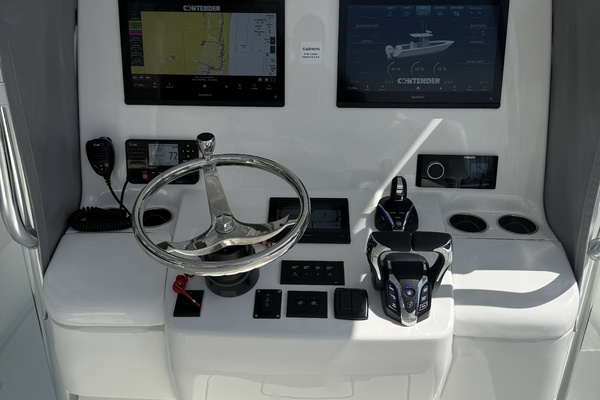 32ft Contender Yacht For Sale