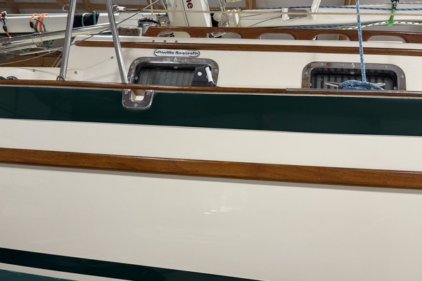 24ft Pacific Seacraft Yacht For Sale