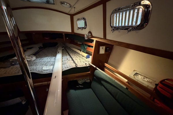 24ft Pacific Seacraft Yacht For Sale