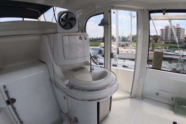 46ft Carver Yacht For Sale