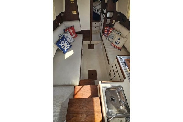 Windancer 30ft Pearson Yacht For Sale