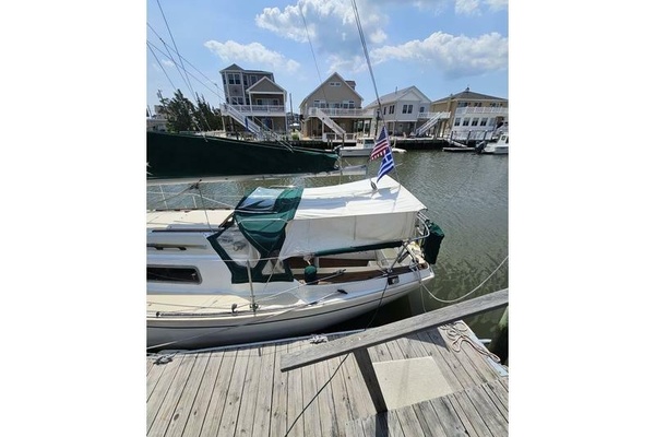 Windancer 30ft Pearson Yacht For Sale
