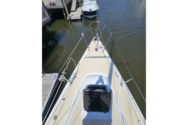 Windancer 30ft Pearson Yacht For Sale