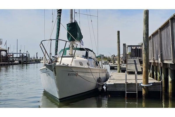Windancer 30ft Pearson Yacht For Sale