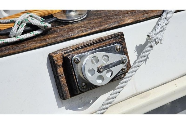 Windancer 30ft Pearson Yacht For Sale