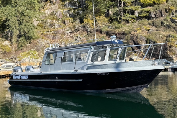 27ft KingFisher Yacht For Sale