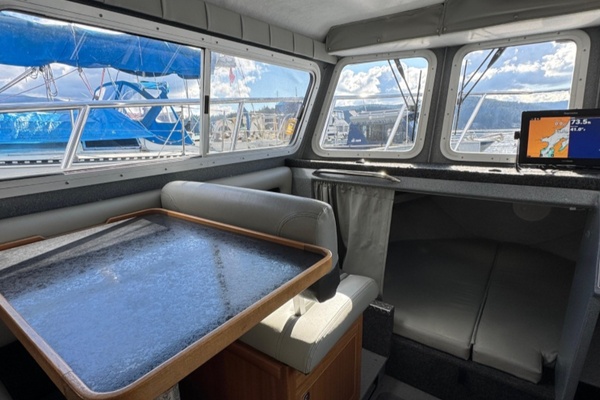 27ft KingFisher Yacht For Sale