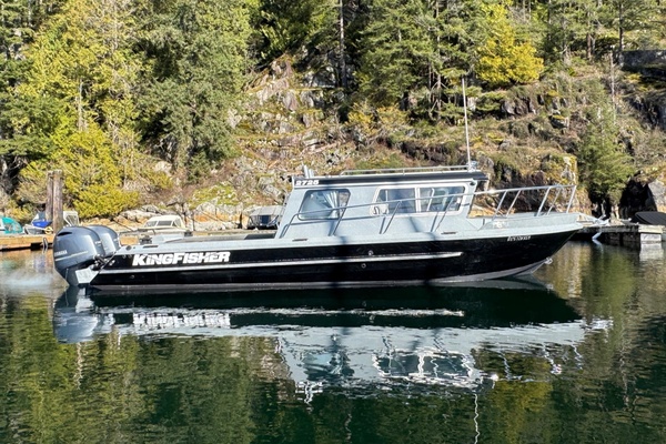 27ft KingFisher Yacht For Sale
