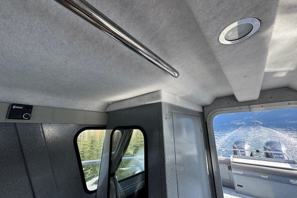 27ft KingFisher Yacht For Sale