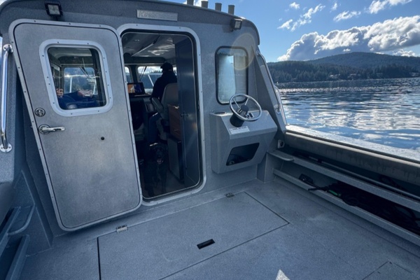 27ft KingFisher Yacht For Sale