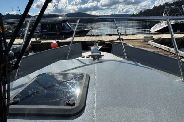 27ft KingFisher Yacht For Sale