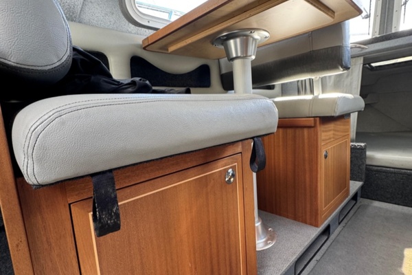 27ft KingFisher Yacht For Sale