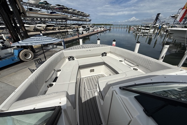300ft Sea Ray Yacht For Sale