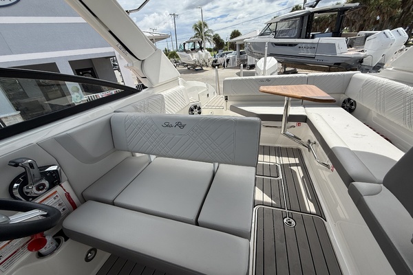 300ft Sea Ray Yacht For Sale