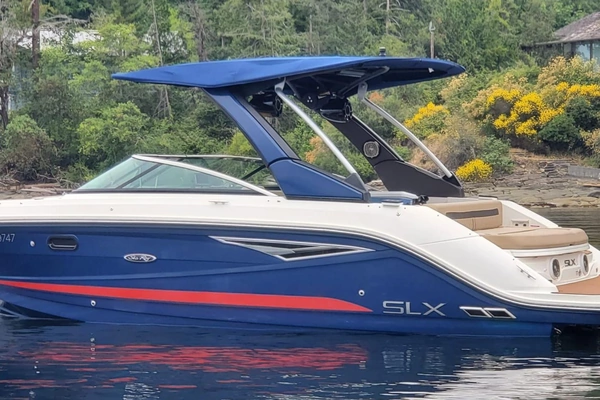 26-ft-Sea Ray-2016-SLX 250- VANCOUVER  Canada  yacht for sale
