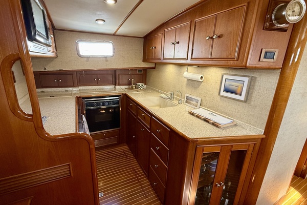 FLYAWAY 49ft Grand Banks Yacht For Sale