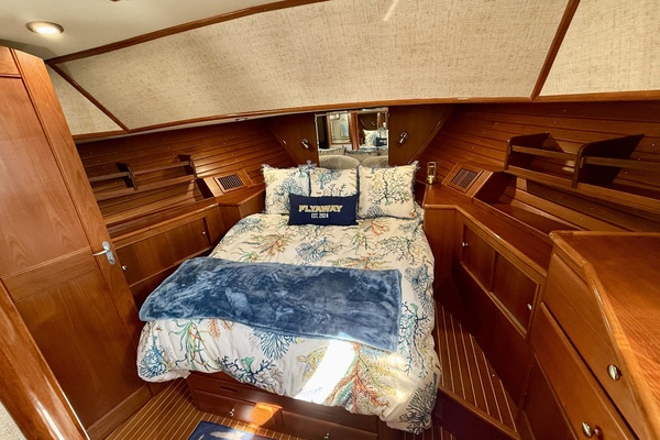 FLYAWAY 49ft Grand Banks Yacht For Sale