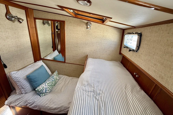 FLYAWAY 49ft Grand Banks Yacht For Sale