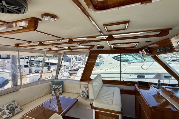 FLYAWAY 49ft Grand Banks Yacht For Sale