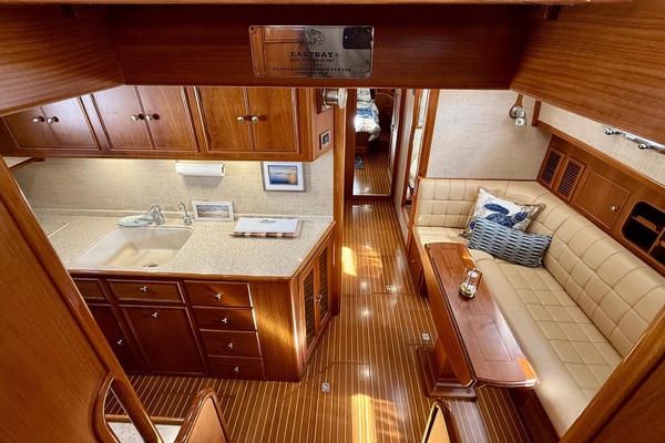FLYAWAY 49ft Grand Banks Yacht For Sale