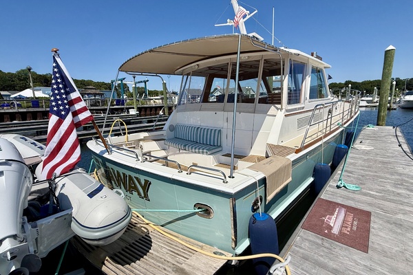 FLYAWAY 49ft Grand Banks Yacht For Sale
